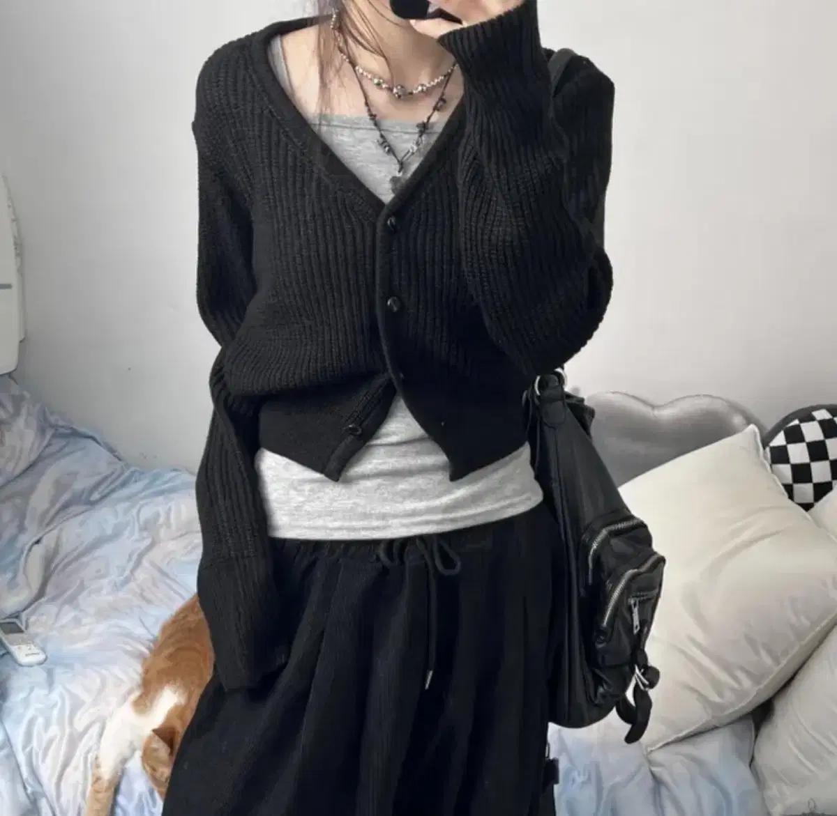 오피엠 ball crop knit cardigan black 크롭 가디건